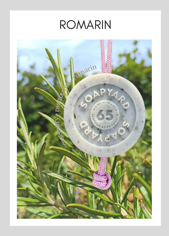 Savon avec corde Soapyard — Romarin Exfoliant, sur fond illustrant son parfum